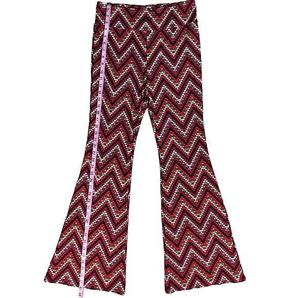 No Boundaries size large chevron “brick” look flare leg leggings/pants NEW - Picture 10 of 16